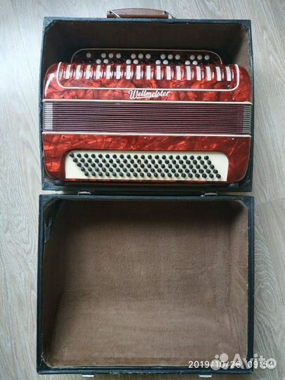 Баян трехрядный Weltmeister 40-50 годы