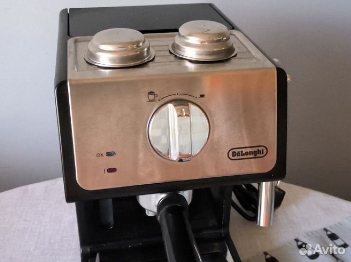 Кофеварка рожковая DeLonghi ECP 33.21 черный