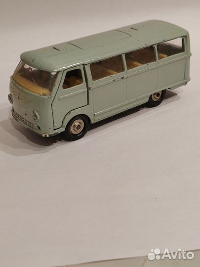 Модель автомобиля раф 977 