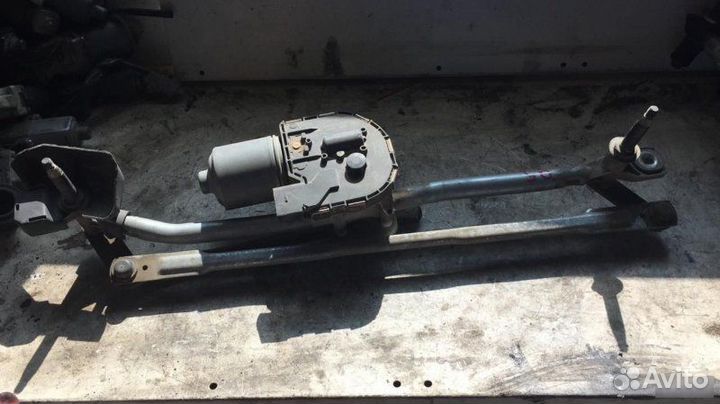 Трапеция дворников Audi Q5