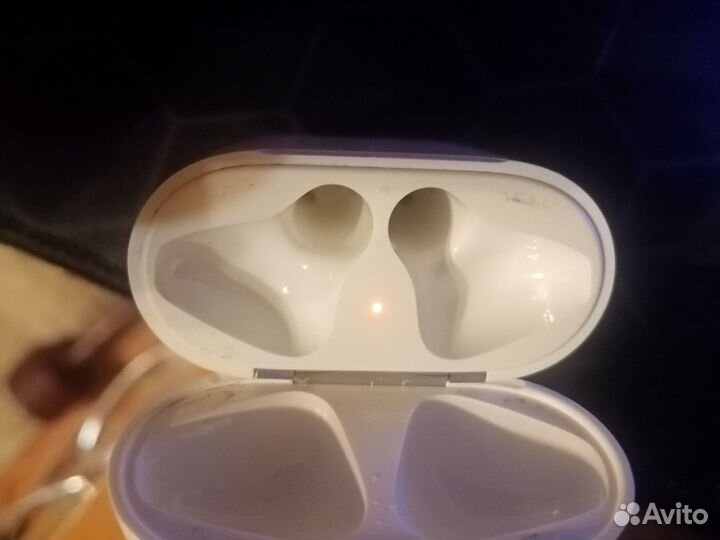 Наушники apple airpods левый + кейс