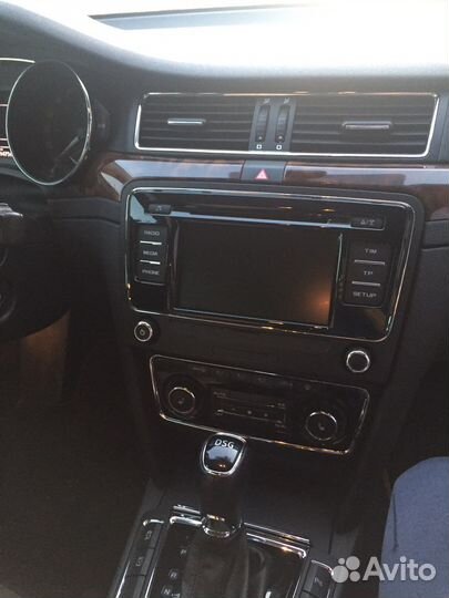 Автомагнитола Balero на Skoda Superb 2