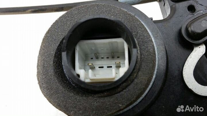 Замок двери задний левый Toyota Allion ZZT240 2004