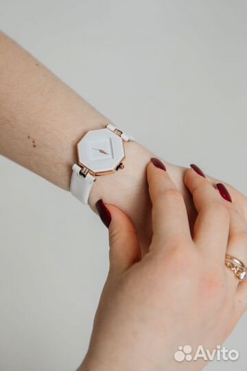 Часы наручные женские