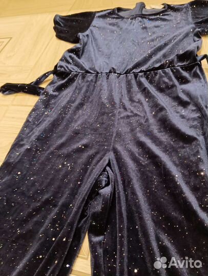 Комбинезон бархатный новый