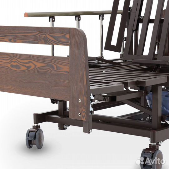 Медицинская кровать для инвалидов