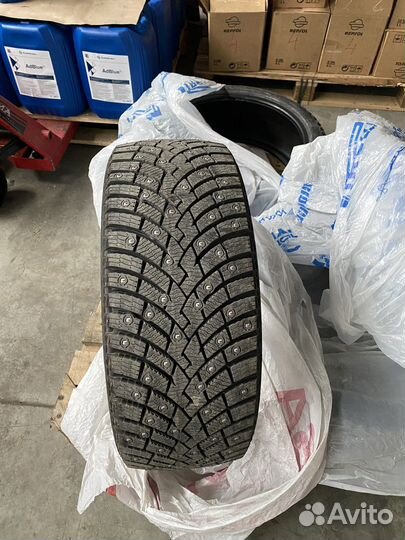 Pirelli Winter Ice Zero 225/40 R18