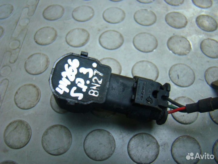 KIA Sportage 3 Датчик парковки задний боковой