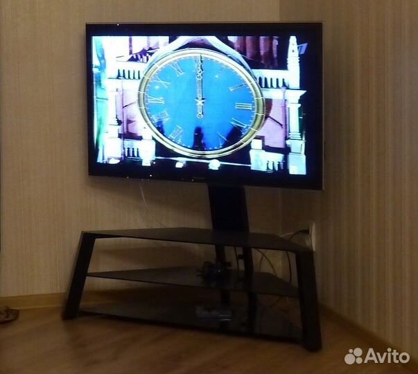 Стеклянная тумба под тв, стойка