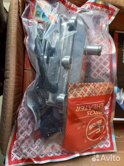 Подогреватель тосола 1,5 квт с помпой Лунфэй LF Вr