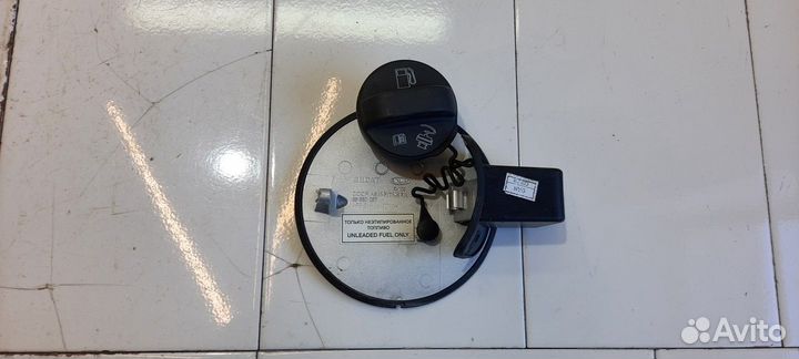 Лючок бензобака (Opel Antara)