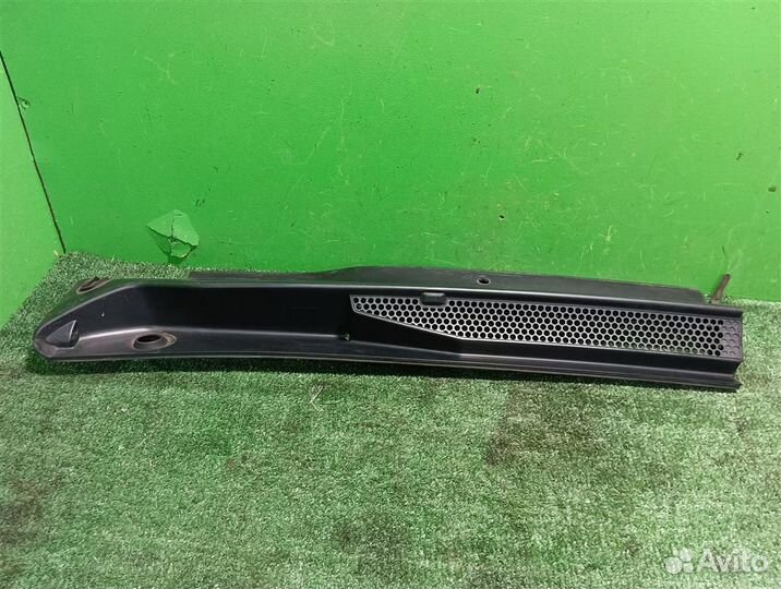 Решетка стеклоочистителей левая Citroen C4 Picass