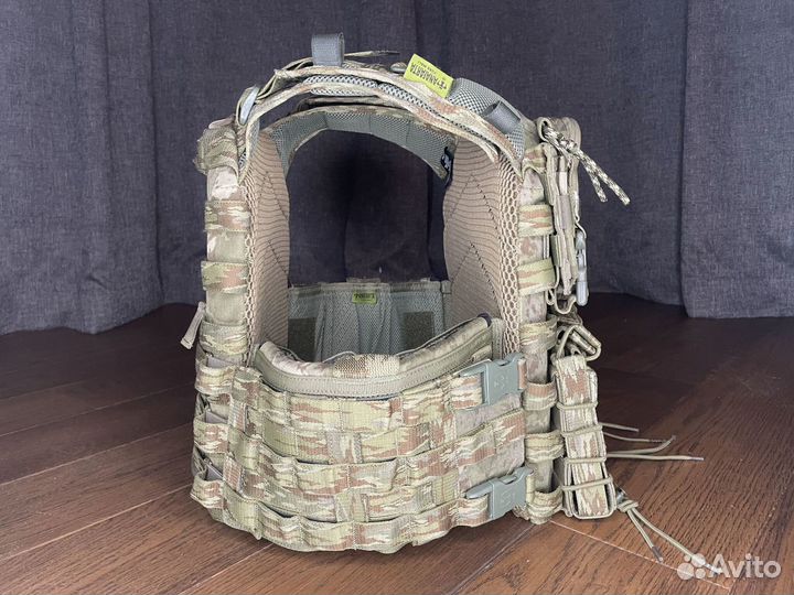 Плитник с модулями и подсумками