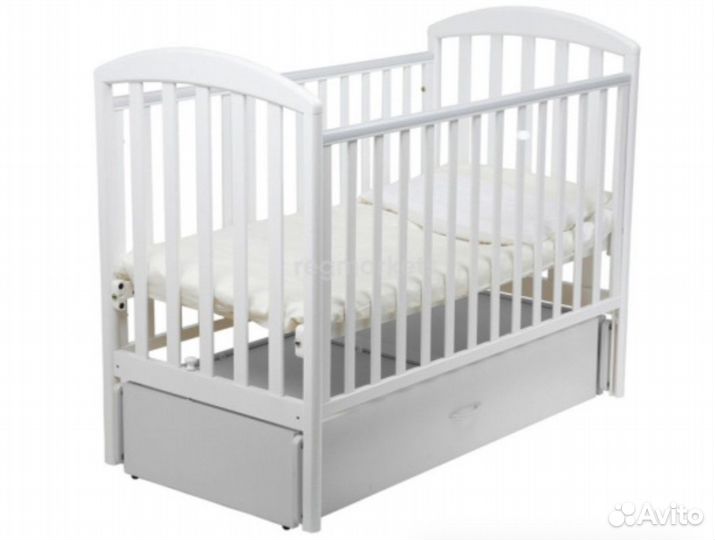 Детская кровать Papaloni с маятником и матрасом