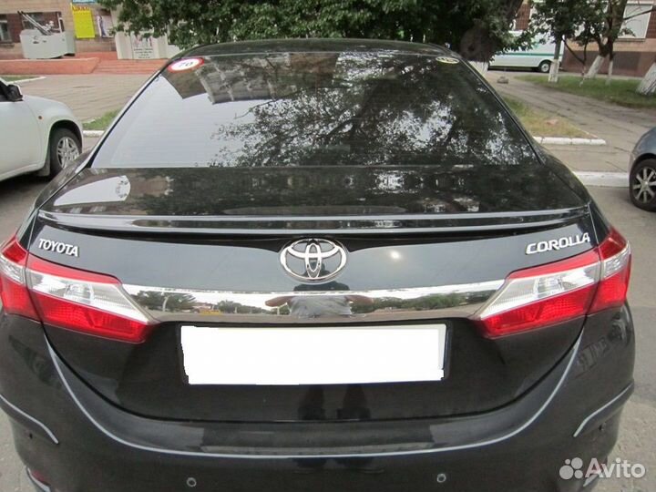 Спойлер (черный глянец) Toyota Corolla (2013-18)