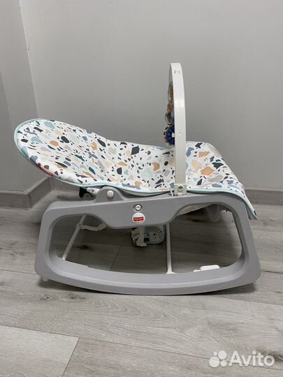 Детское кресло качалка Fisher Price