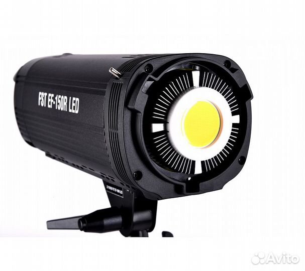 Светодиодный осветитель FST EF-150R LED