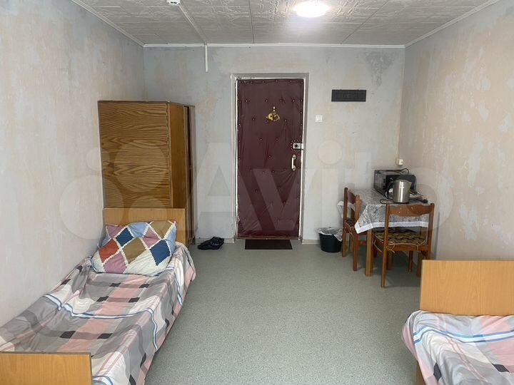 Комната 15 м² в 9-к., 3/5 эт.