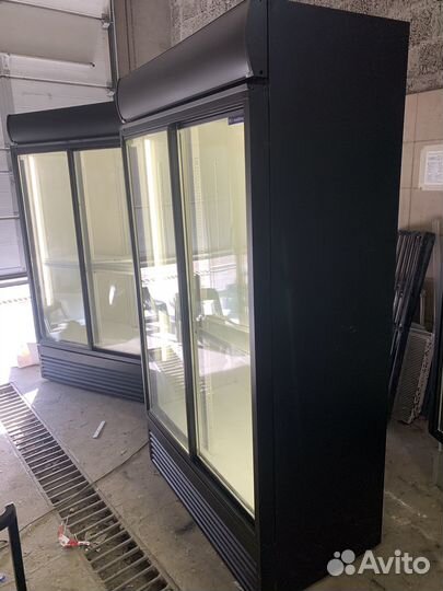 Холодильный шкаф витрина бу