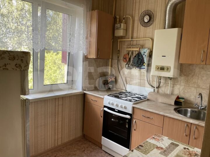 3-к. квартира, 61 м², 4/5 эт.