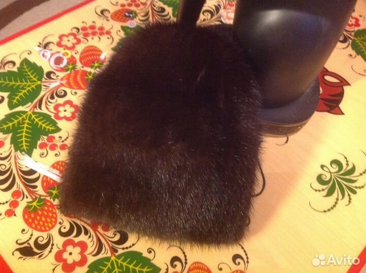 Норковая шапка на вязаной основе