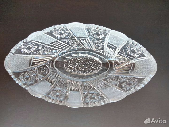 Вазы хрустальные. Цены в тексте