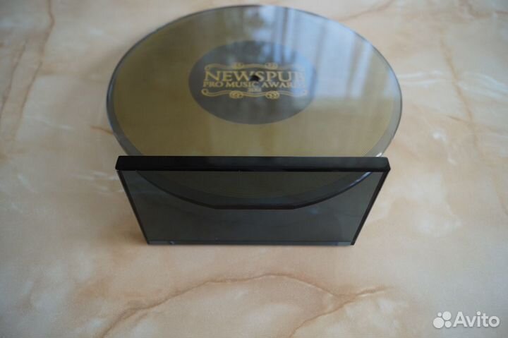 Сувенир стекло в виде виниловой пластинки