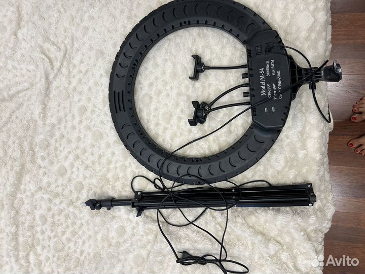 Колецевая лампа