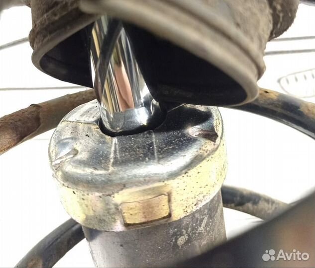 Амортизатор передний левый Suzuki SX4