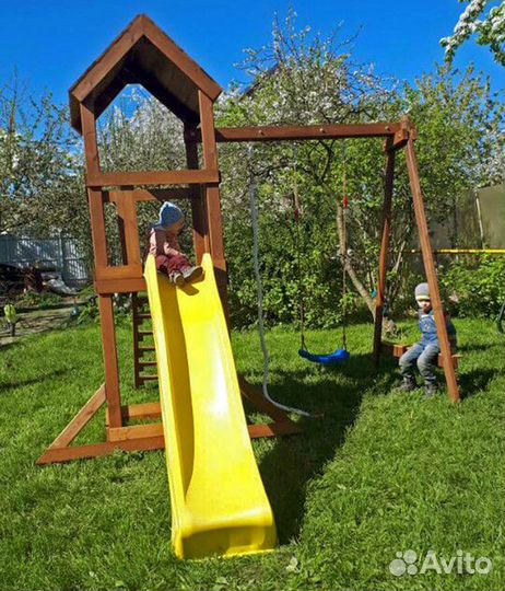 Деревянная площадка