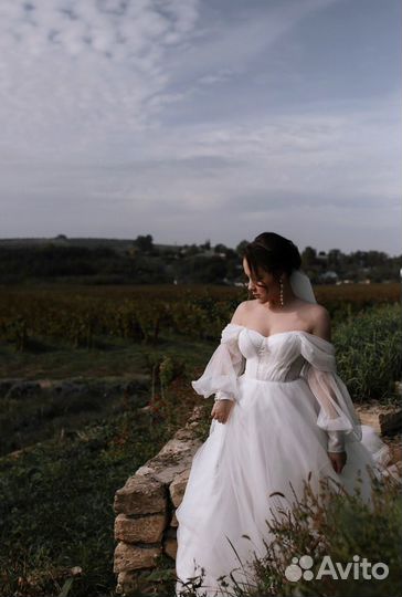 Свадебное платье