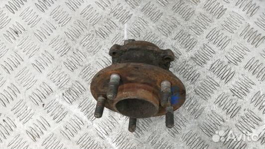 Ступица задняя левая ford focus 2 (8DN04LZ01)