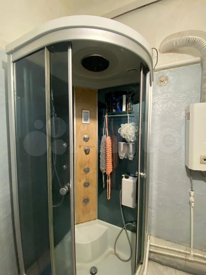 Комната 25 м² в 2-к., 1/2 эт.