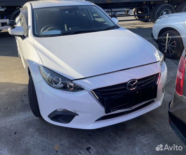 В разборе Mazda 3 BM седан