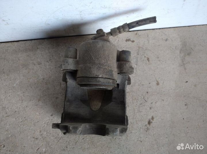 Суппорт передний левый Skoda Fabia 1999-2007