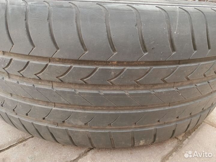 Goodyear EfficientGrip 255/45 R20 101Y