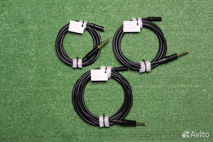 Удлинители Jack-MiniJack разной длины, Япония