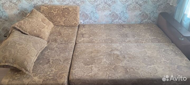 Угловой диван бу