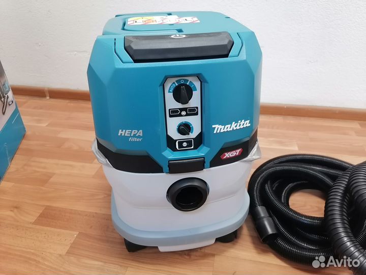 Пылесос Makita XGT VC004GLZ01 (новый)