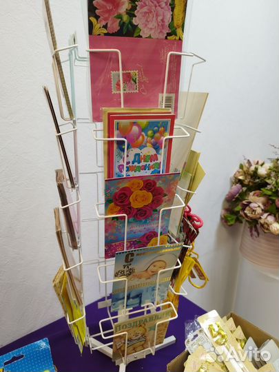 Стойка для открыток настольная