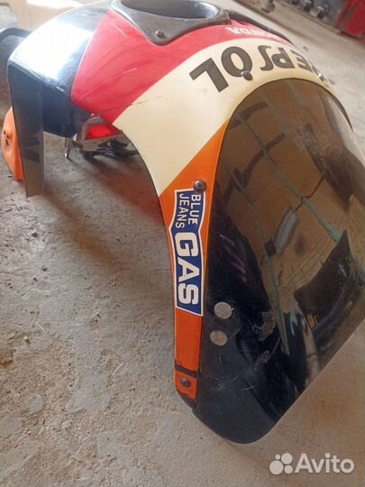 Пластик от Honda 400rr