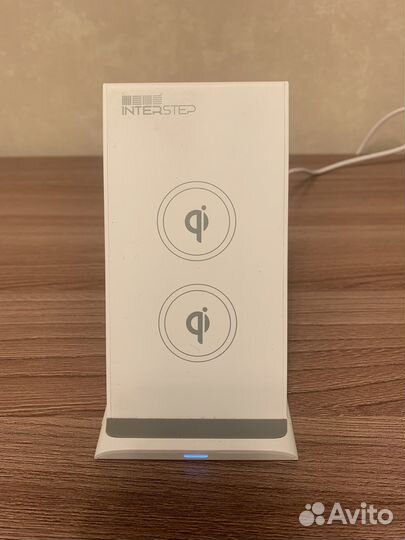 Беспроводное зарядное устройство Interstep