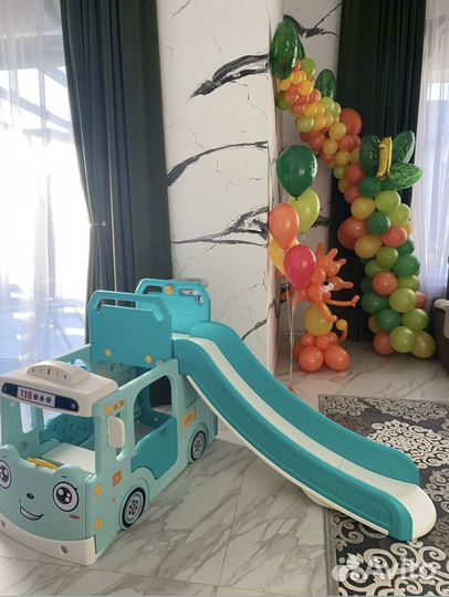 Игровой центр горка автобус