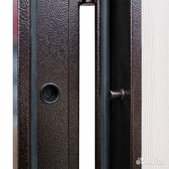 Дверь входная металлическая