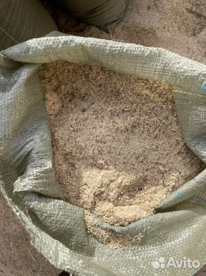 Опилки в мешках