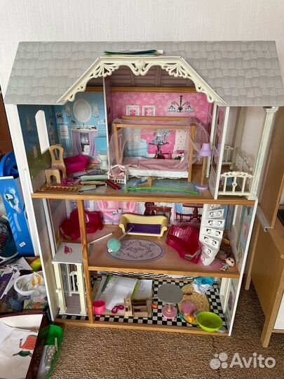 Домик кукольный