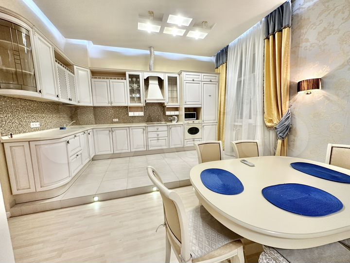 2-к. квартира, 94 м², 4/11 эт.