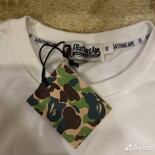 Свитшот Bape One Point белый