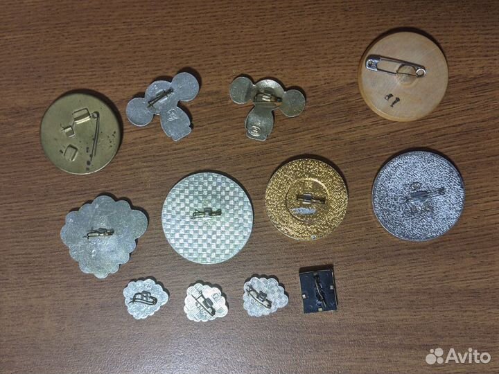 Значки Чебурашка