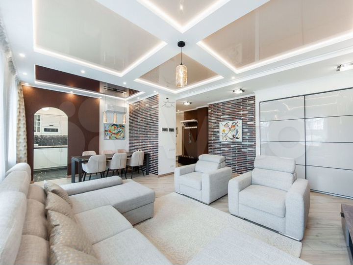 2-к. квартира, 72 м², 3/7 эт.